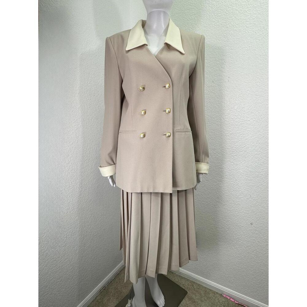 VTG Kasper ASL Beige Skirt Suit Sz 8 Double Breasted Pleated Corpcore Office